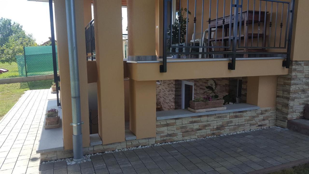 Gyoengyvirag Apartman 케츨리 외부 사진
